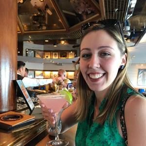 Meet your Posher, Cecilia